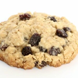 oatmeal and raisin cookie